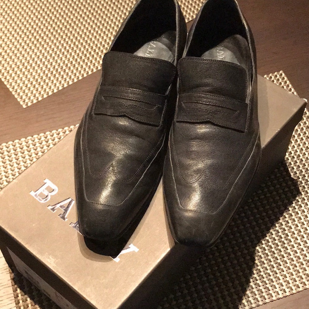 BALLY 10 1/2 calfskin Italian made